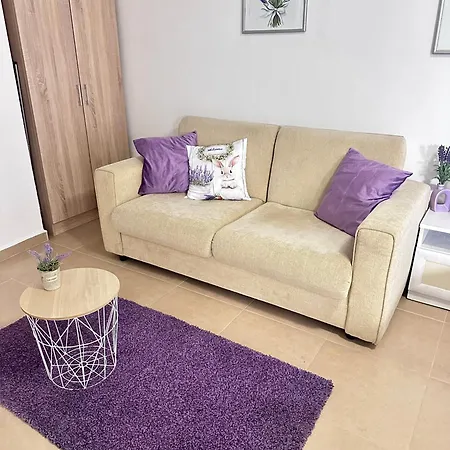 House Velevi * סבטי ולאס