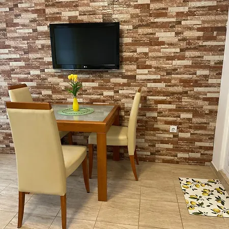 House Velevi Apartament Święty Włas